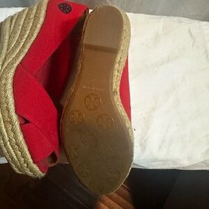 Tory Burch size 8 red espadrille heel